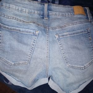 Aeropstale daisy dukes